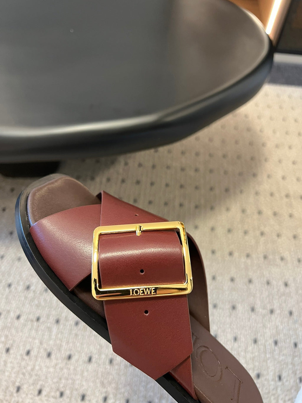 PETAL BELT FLAT SANDAL IN SANGRIA RED CALFSKIN