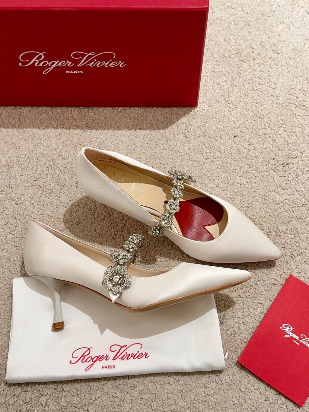 EFFLORESCENCE MARY JANE PUMPS IN WHITE SILK