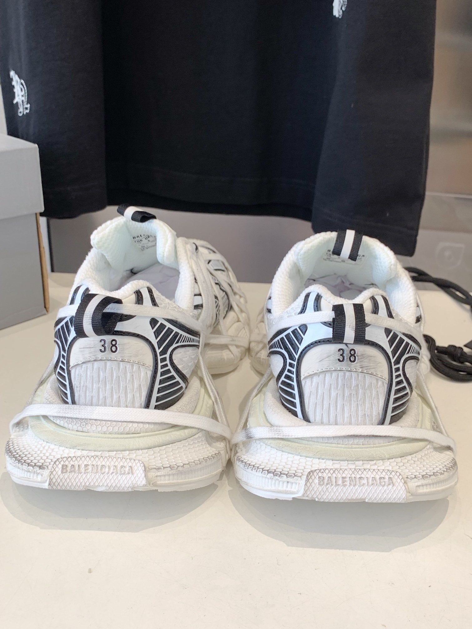 3XL EXTREME LACE SNEAKER WHITE AND SILVER