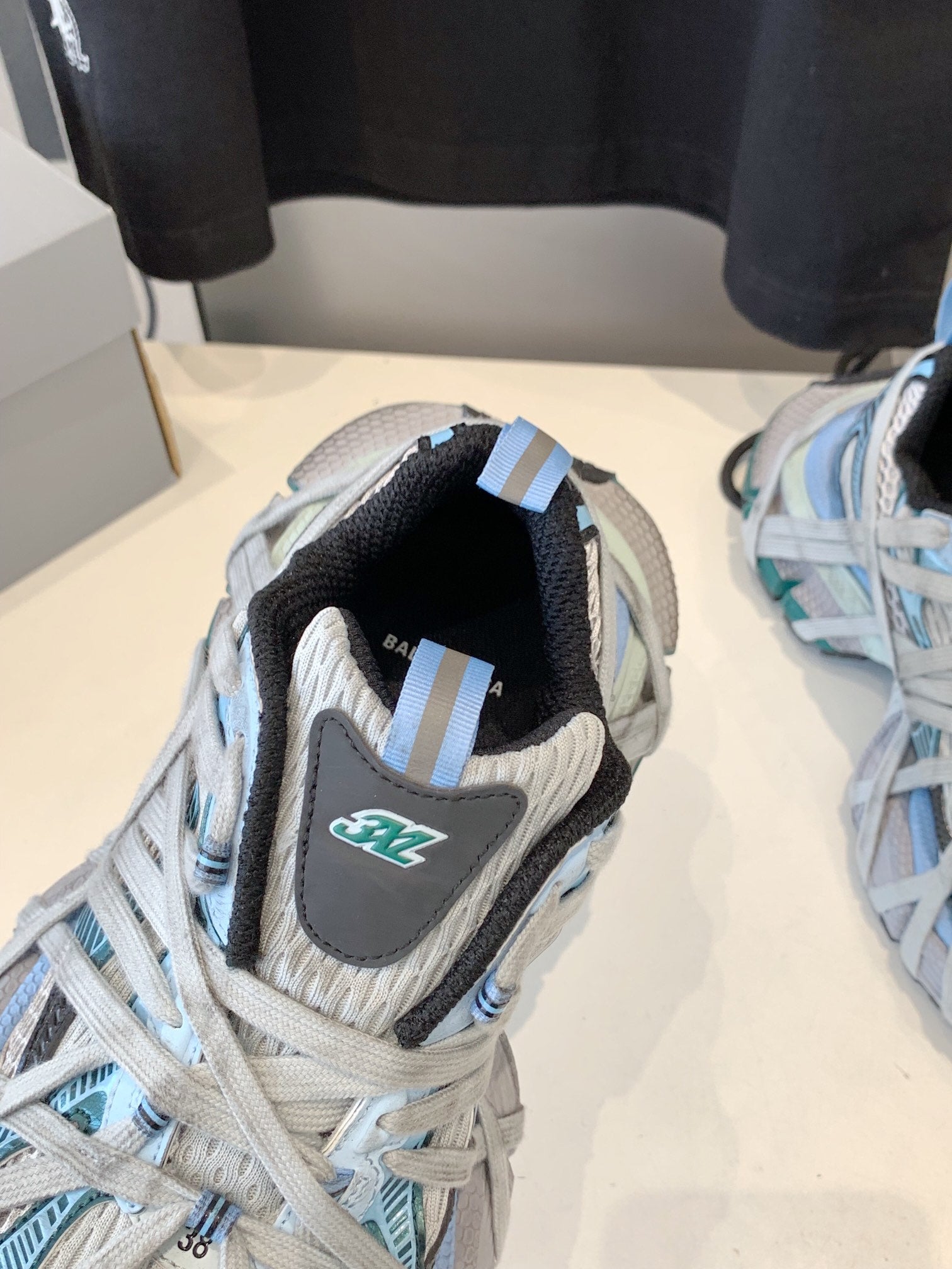 3XL EXTREME LACE SNEAKER GRAY AND LIGHT BLUE