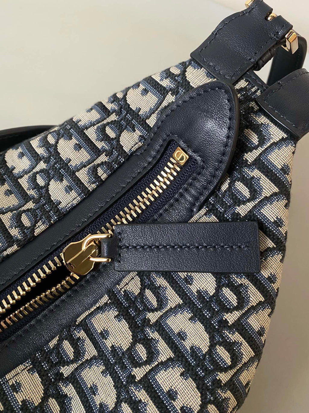 MEDIUM D-JOURNEY SHOULDER BAG 25 IN BLACK MONOGRAM OBLIQUE JACQUARD