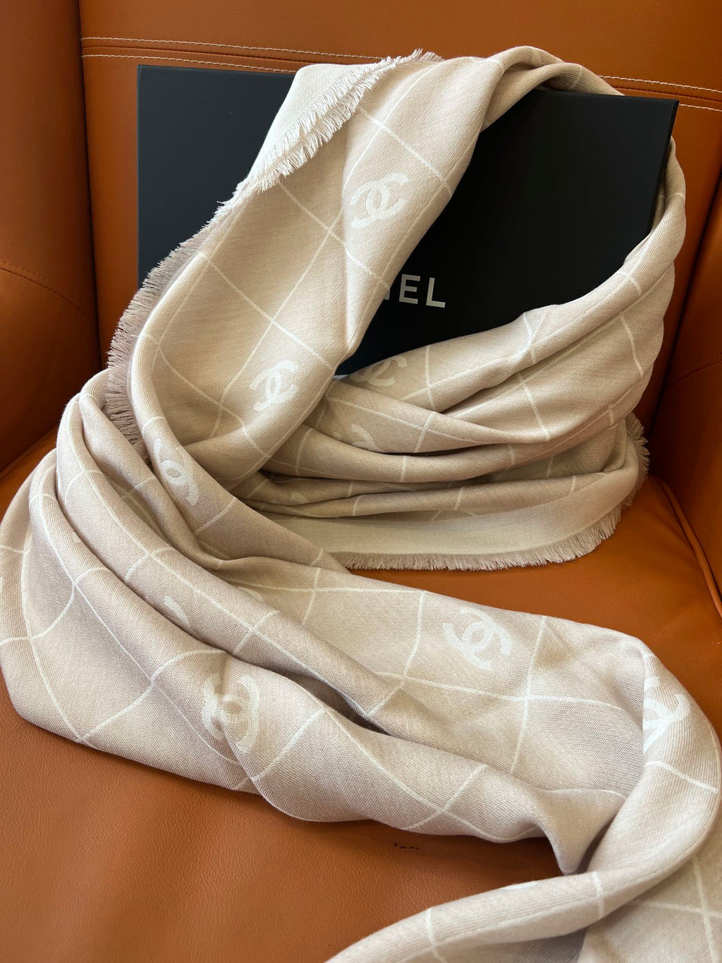 CHANEL 25S SCARF 140 IN WOOL SILK 700809