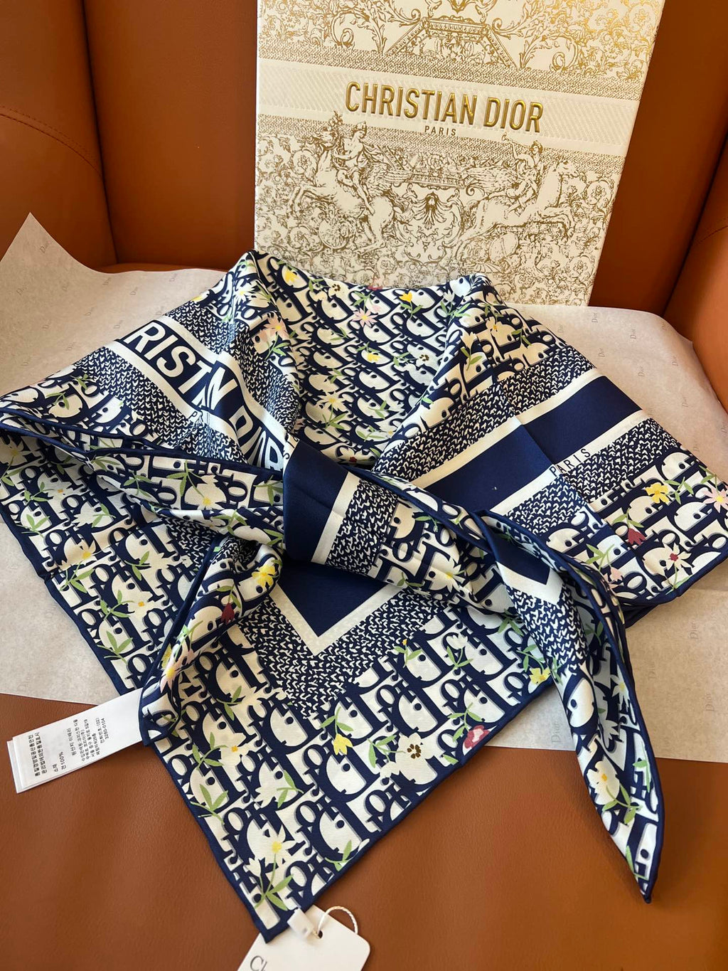 DIOR SCARF 90 CM IN SILK 600340