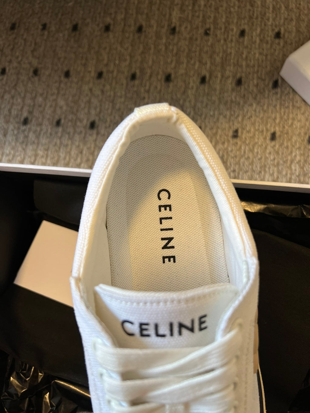 TRAINER LOW LACE-UP SNEAKER IN WHITE MIX BEIGE CANVAS