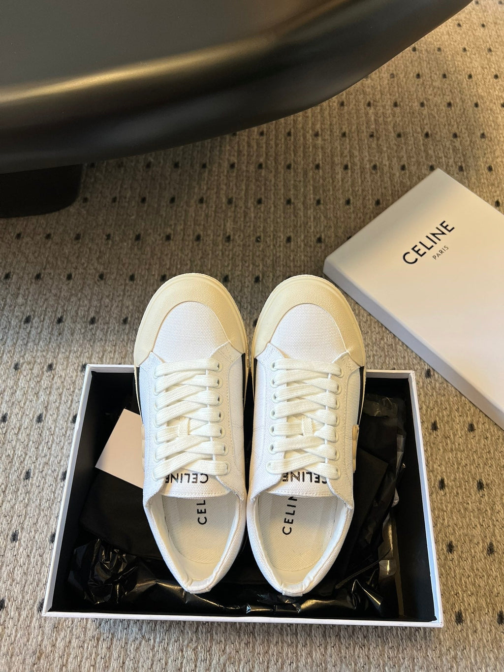 TRAINER LOW LACE-UP SNEAKER IN WHITE MIX BEIGE CANVAS