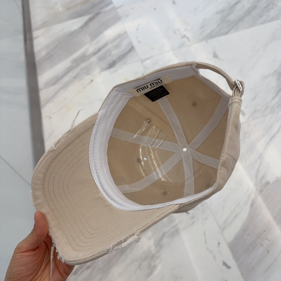 MM BASEBALL CAP IN LIGHT BEIGE DISTRESSED FABRIC STYLE 3