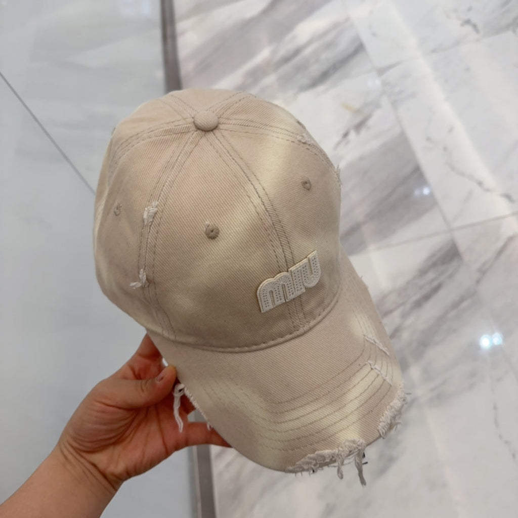 MM BASEBALL CAP IN LIGHT BEIGE DISTRESSED FABRIC STYLE 3
