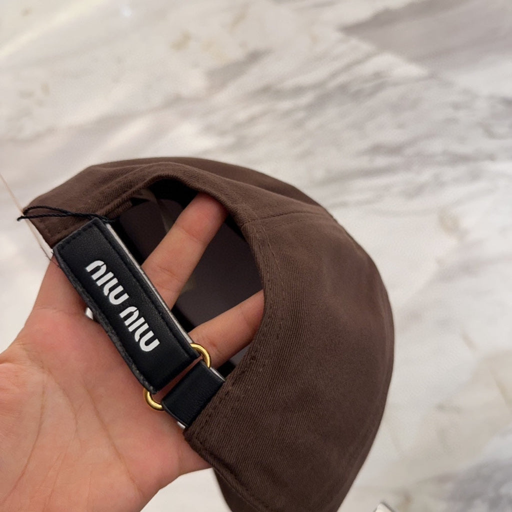 MM BASEBALL CAP IN DARK BROWN FABRIC EMBROIDERED LOGO STYLE 7