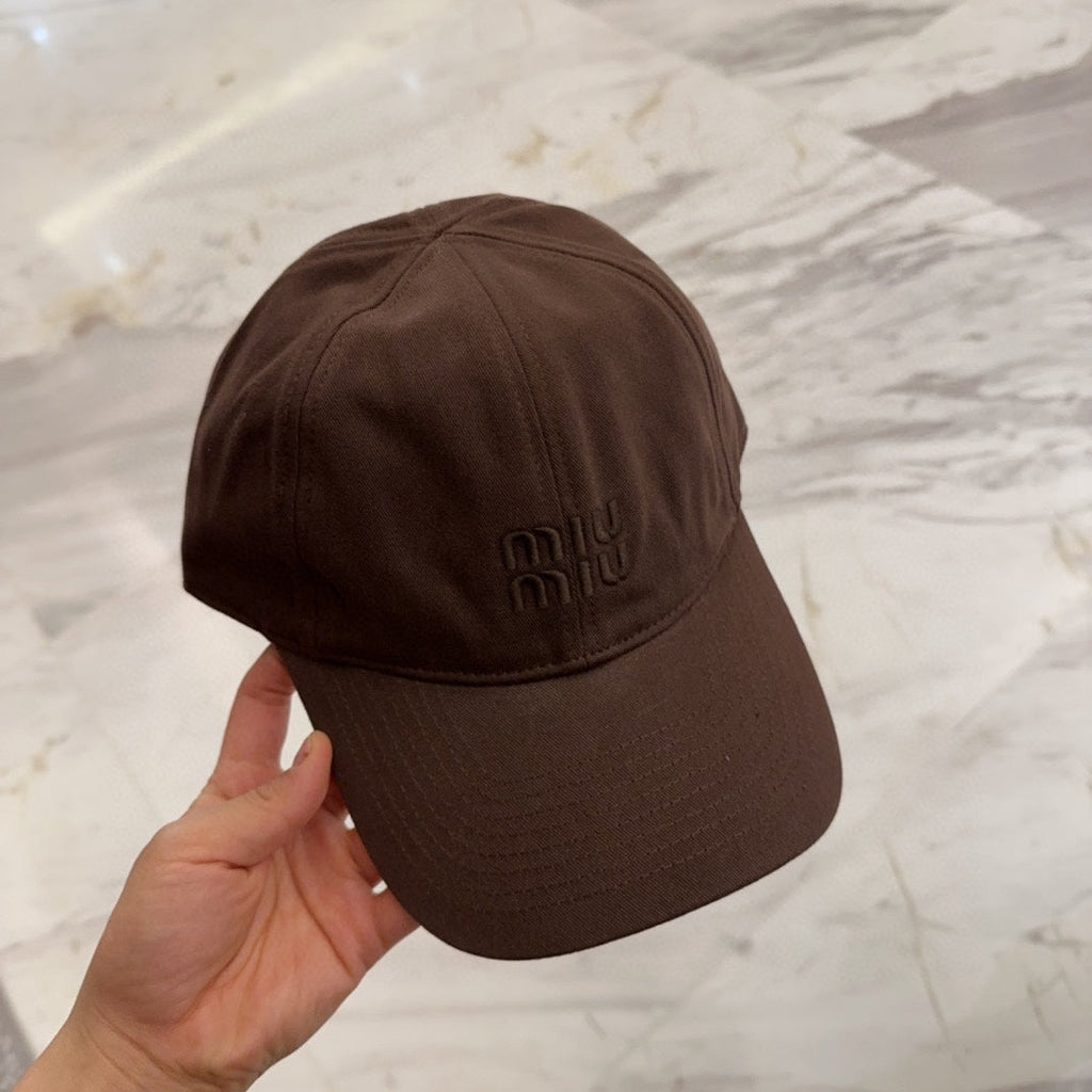 MM BASEBALL CAP IN DARK BROWN FABRIC EMBROIDERED LOGO STYLE 7