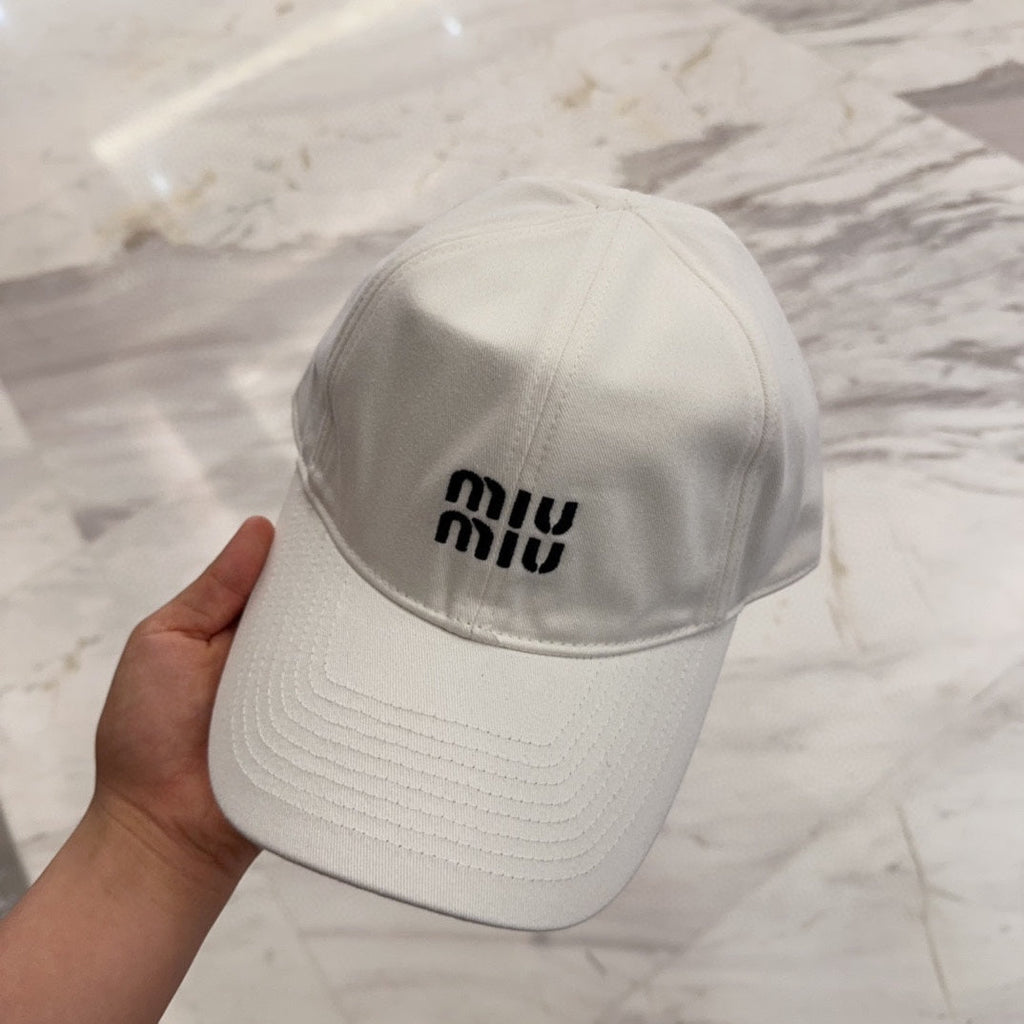 MM BASEBALL CAP IN WHITE FABRIC EMBROIDERED LOGO STYLE 3