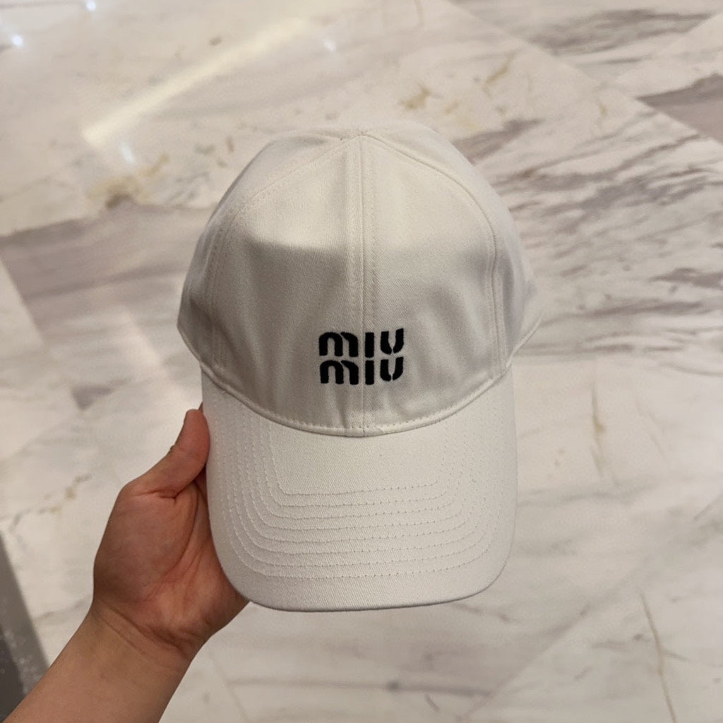 MM BASEBALL CAP IN WHITE FABRIC EMBROIDERED LOGO STYLE 3