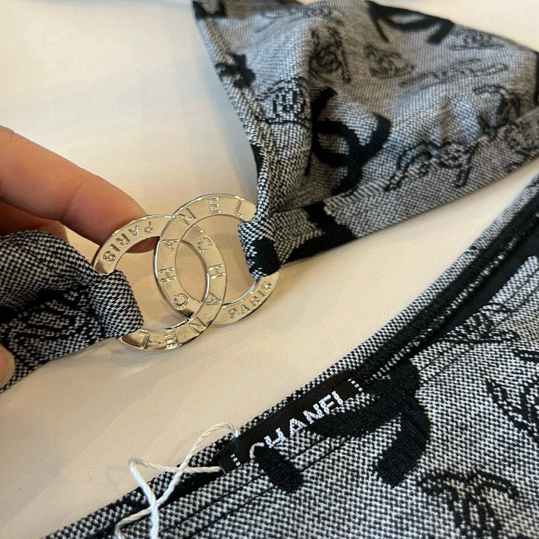 SWIMSUIT IN GREY AND BLACK PRINTED LOGO 604224