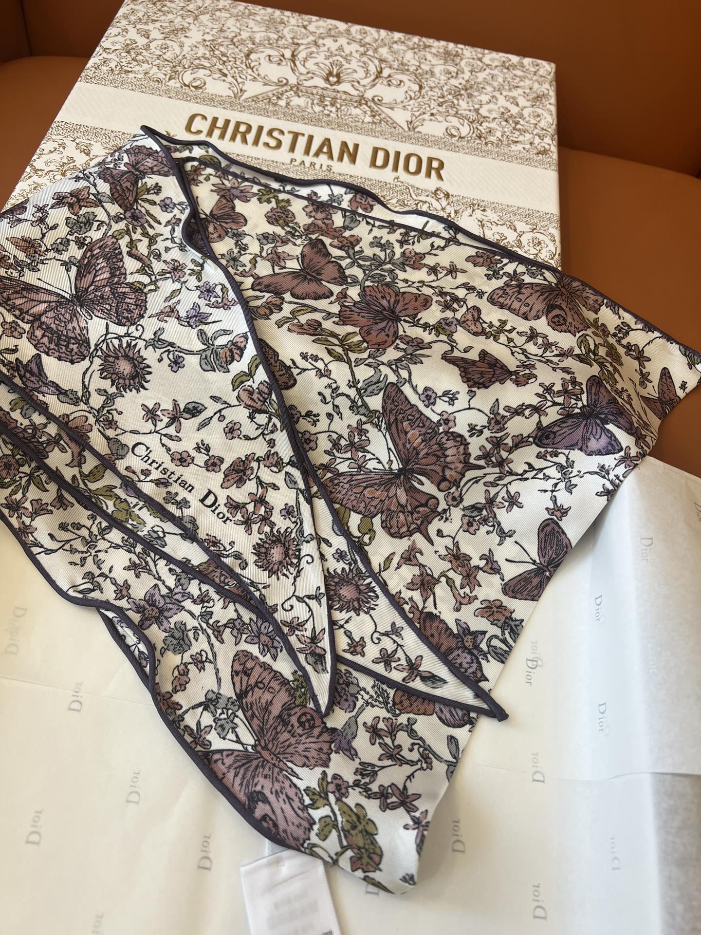 DIOR SCARF 90 CM IN SILK 627640