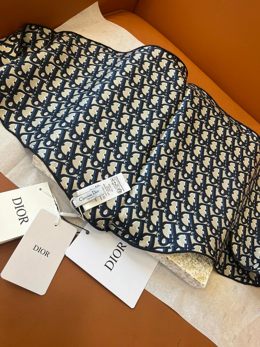 DIOR SCARF 110 CM IN SILK 627636