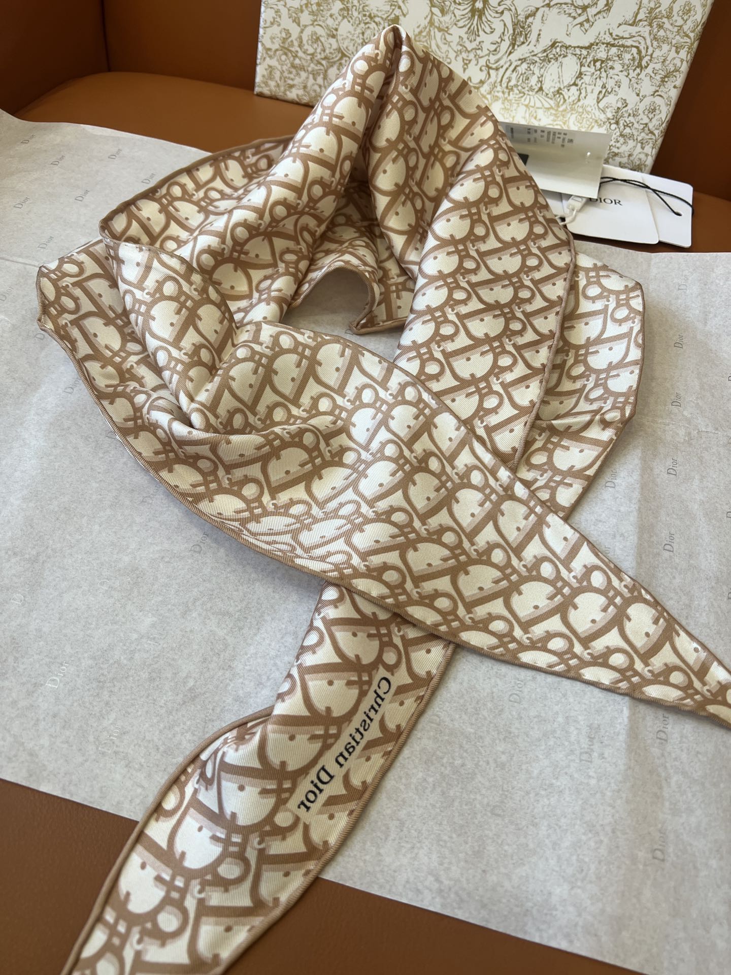 DIOR SCARF 110 CM IN SILK 627637