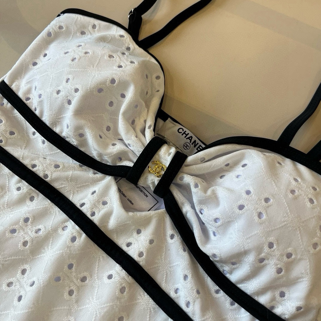 CC BIKINI SWIMSUIT SET IN WHITE 111538