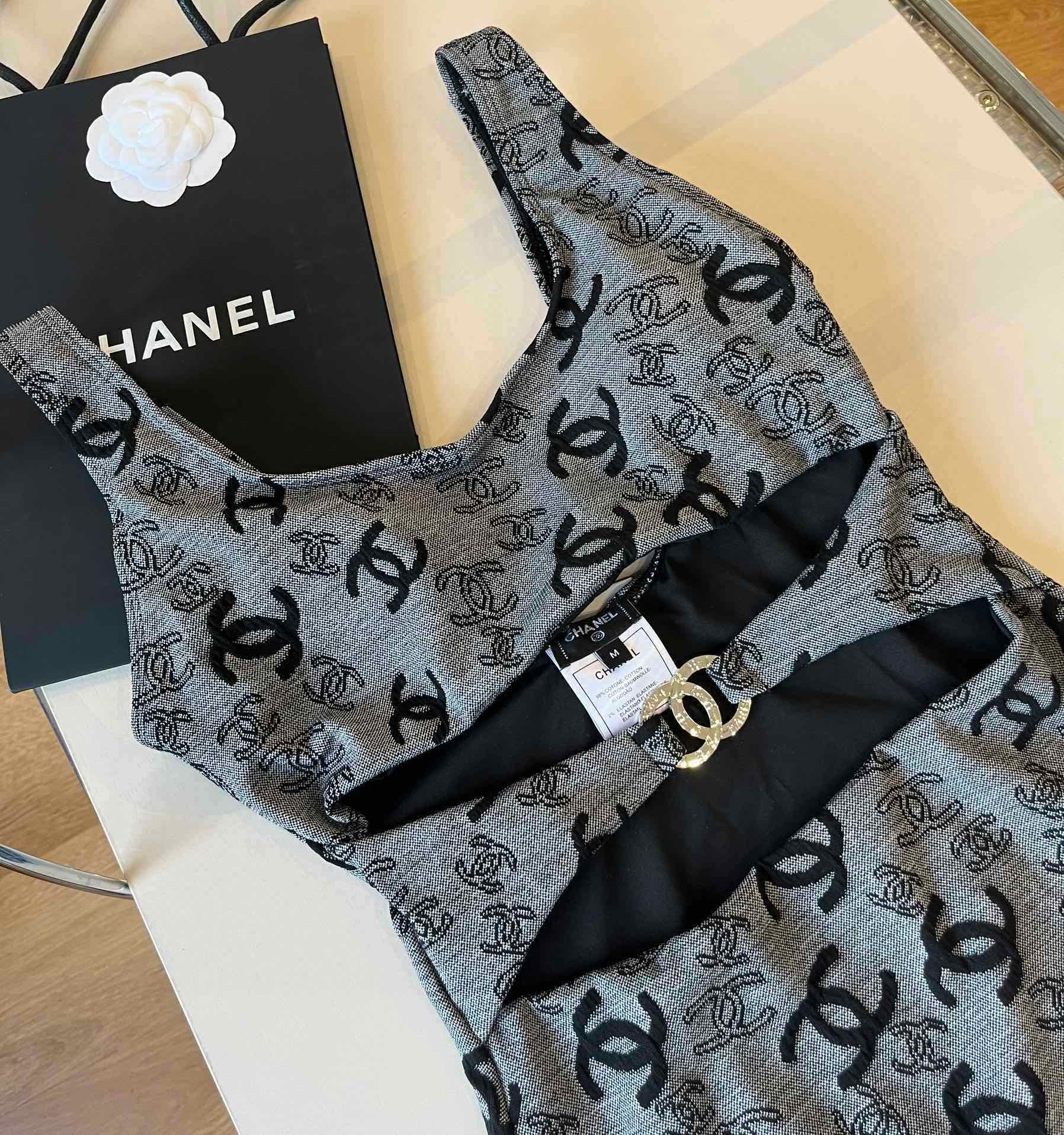 SWIMSUIT IN GREY AND BLACK PRINTED LOGO 626006