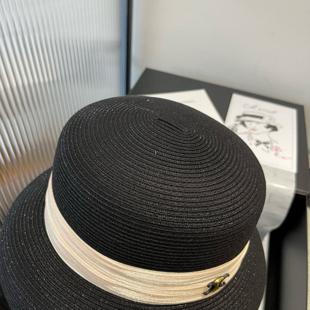 SMALL BRIM HAT MODEL 650349 IN BLACK WOVEN STRAW
