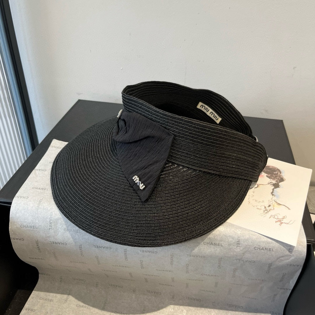 MM OPEN-TOP STRAW HAT IN BLACK WITH LARGE BOW