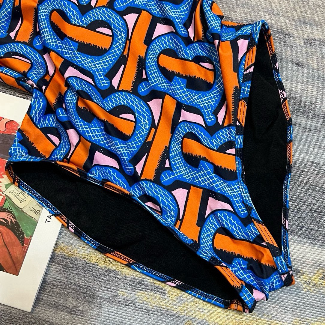 BURBERRY BIKINI 25S BODYSUIT 745927