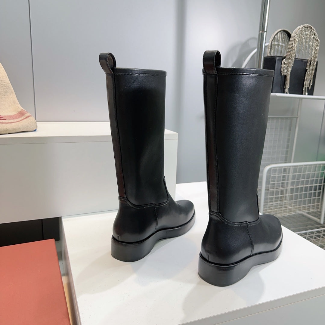 LP 25S JOHN BOOT IN BLACK CALFSKIN