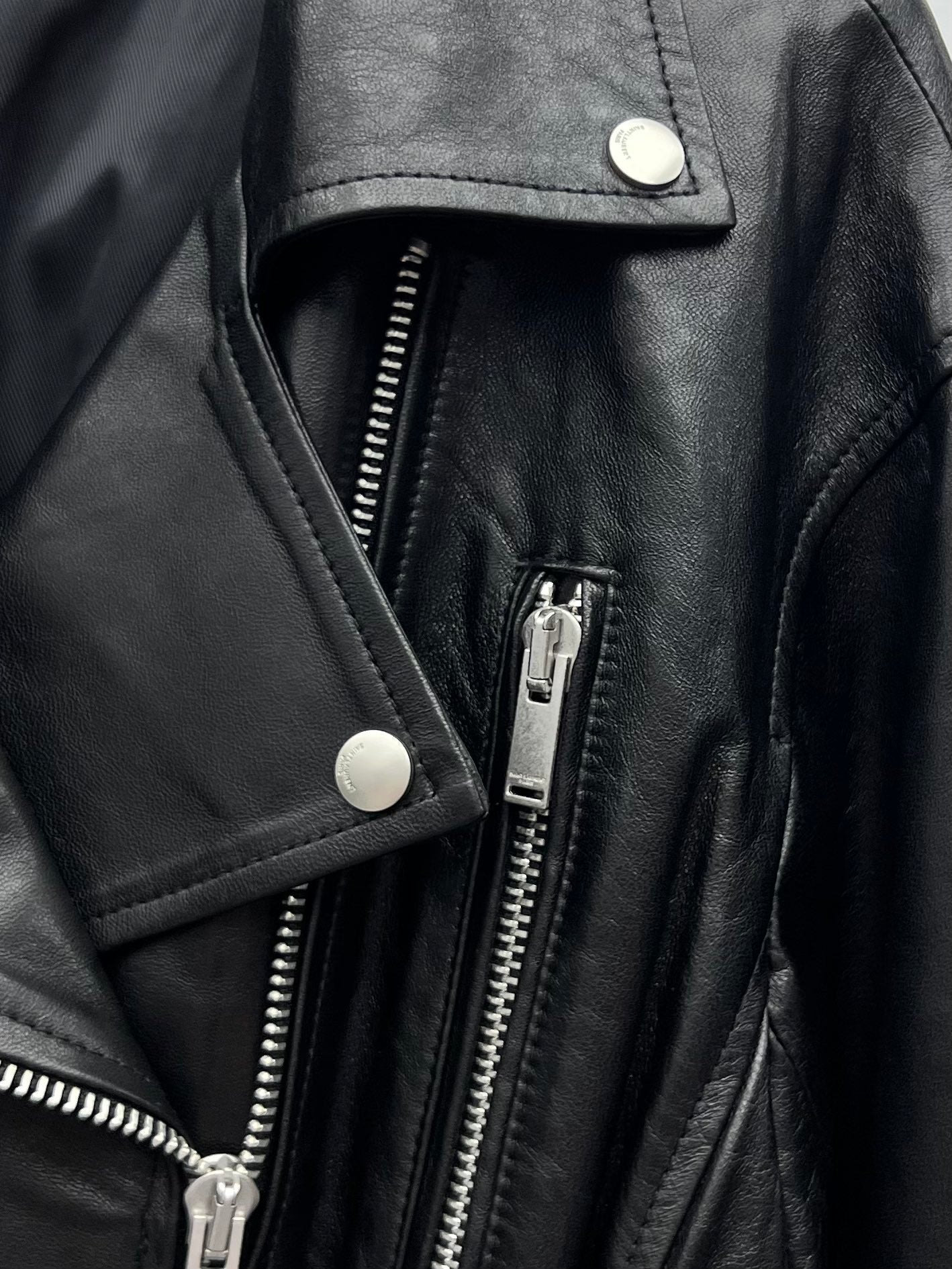 YSL 25S LEATHER JACKET STYLE 135