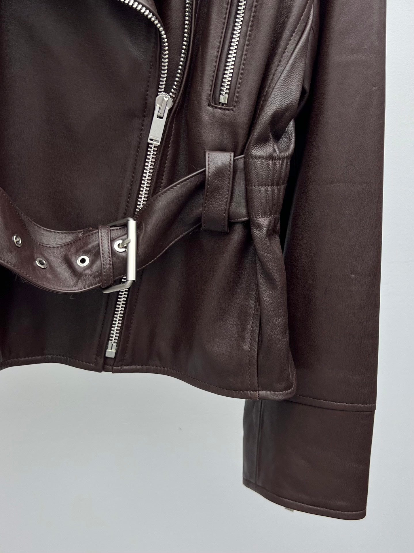 YSL 25S LEATHER JACKET STYLE 136