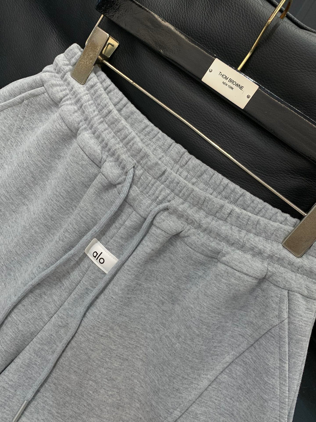 ALO JOGGER SWEATPANTS STYLE 25