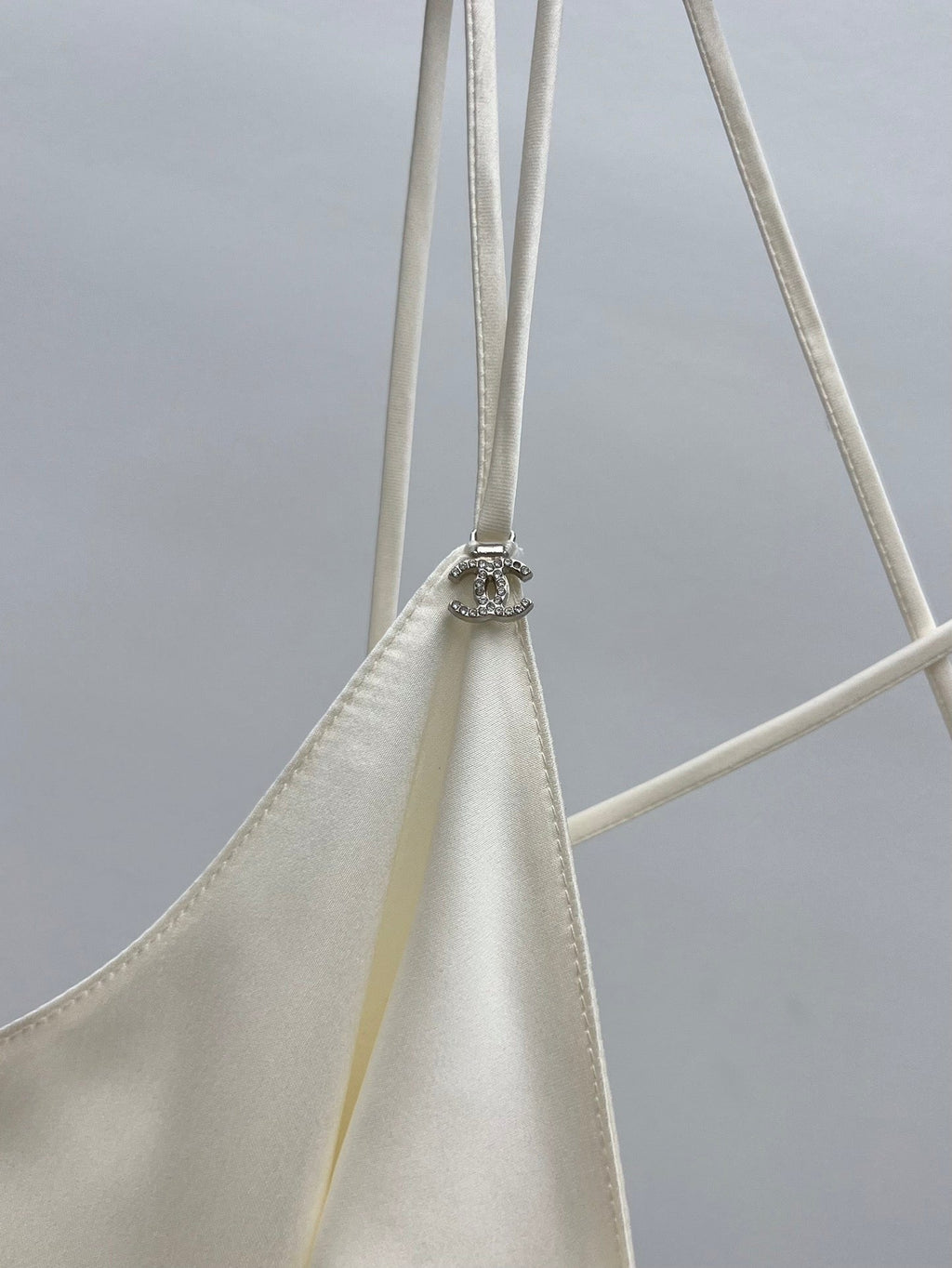 CHANEL 25S SATIN CAMISOLE TOP 631