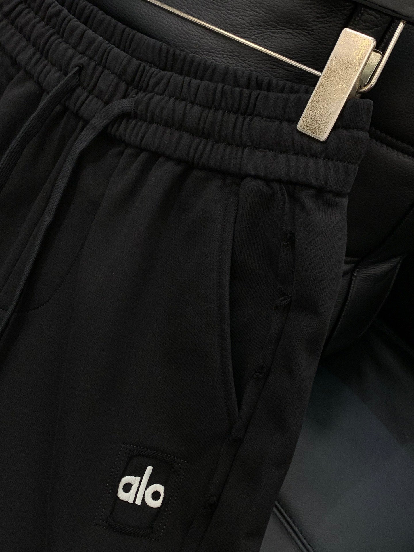 ALO JOGGER SWEATPANTS STYLE 17