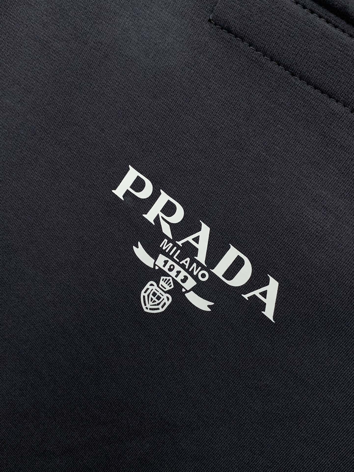 PRADA 25S LONG-SLEEVE T-SHIRT 545