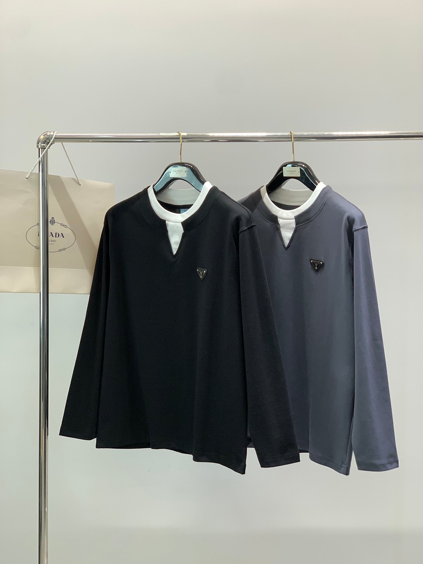 PRADA 25S LONG-SLEEVE T-SHIRT 545