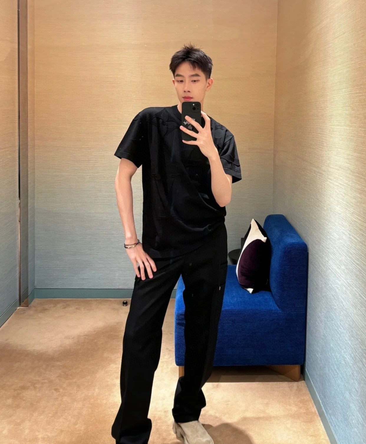 LV 25S SHORT-SLEEVED SWEATER 0053