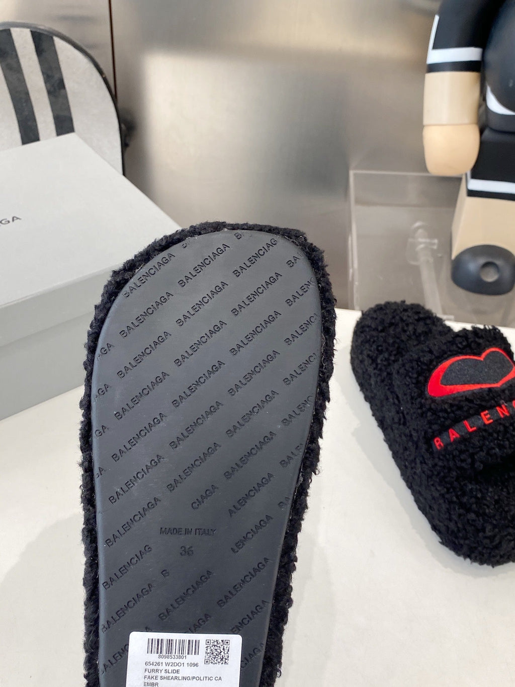 BALENCIAGA 25S SLIPPERS IN BLACK MIX RED WOOL