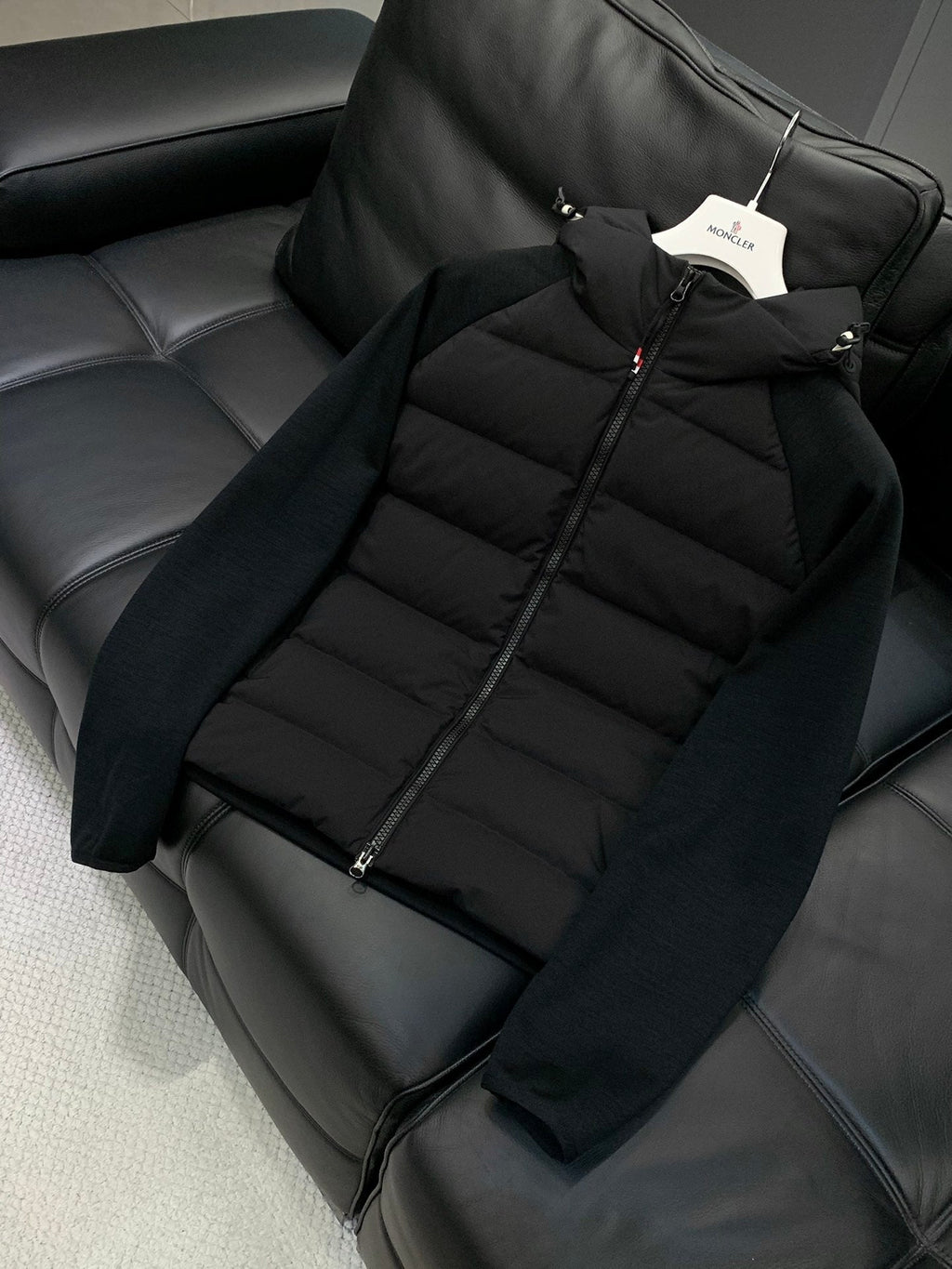 MONCLER 25S GRENOBLE DOWN JACKET 208
