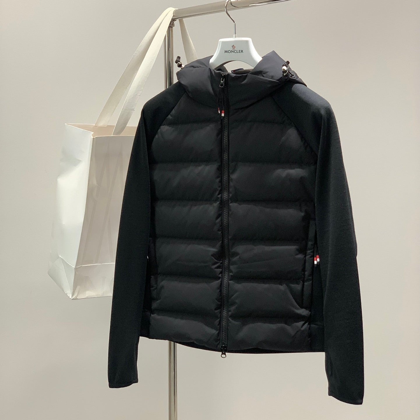 MONCLER 25S GRENOBLE DOWN JACKET 208