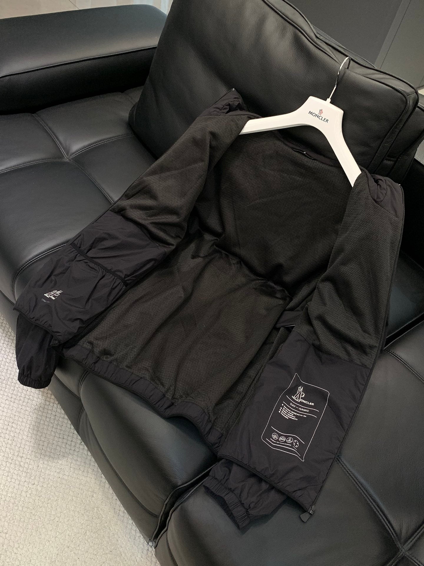 MONCLER 25S LIGHTWEIGHT HOODED JACKET 241