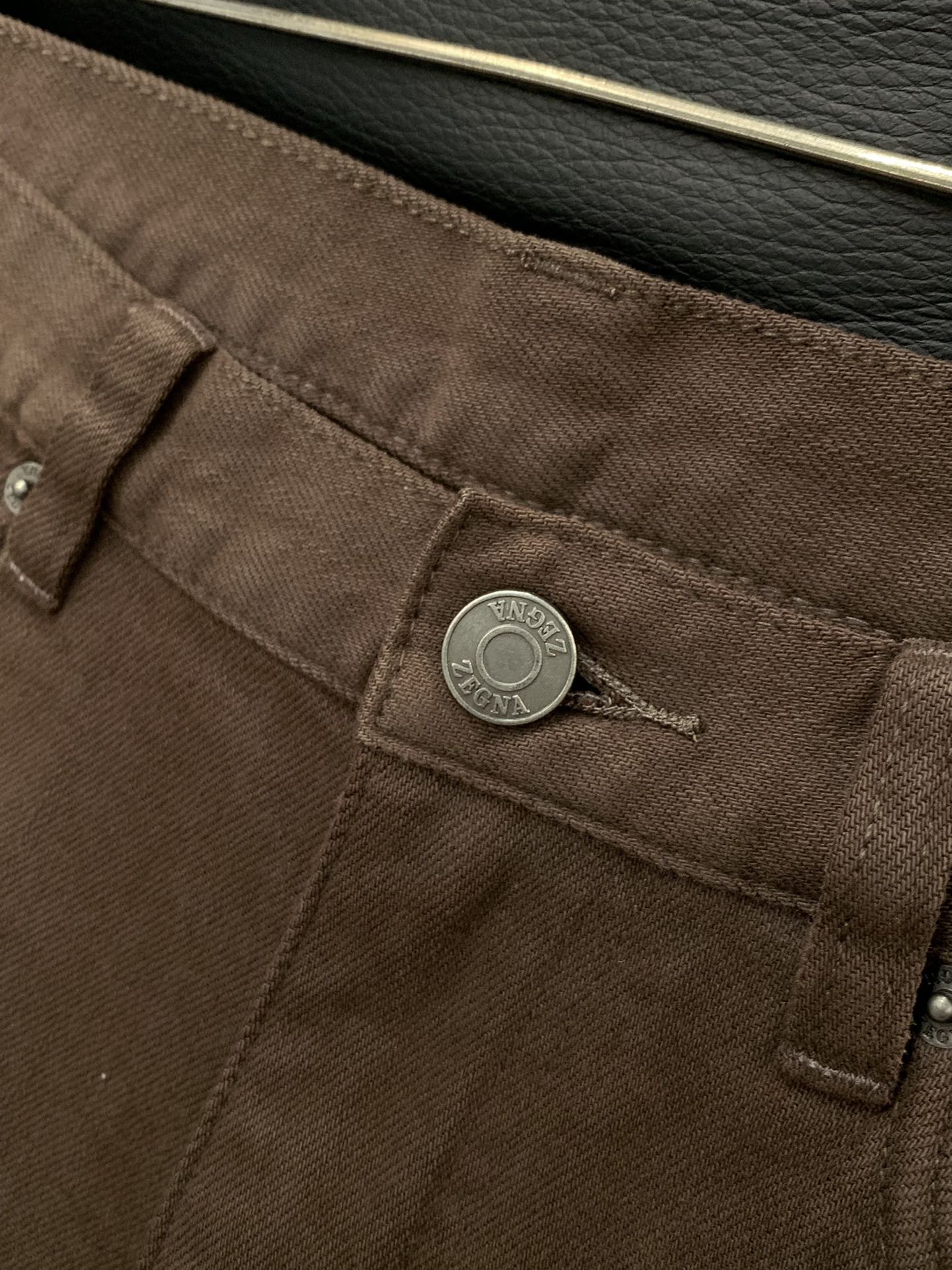 LV 25S STRAIGHT-LEG JEANS 0124