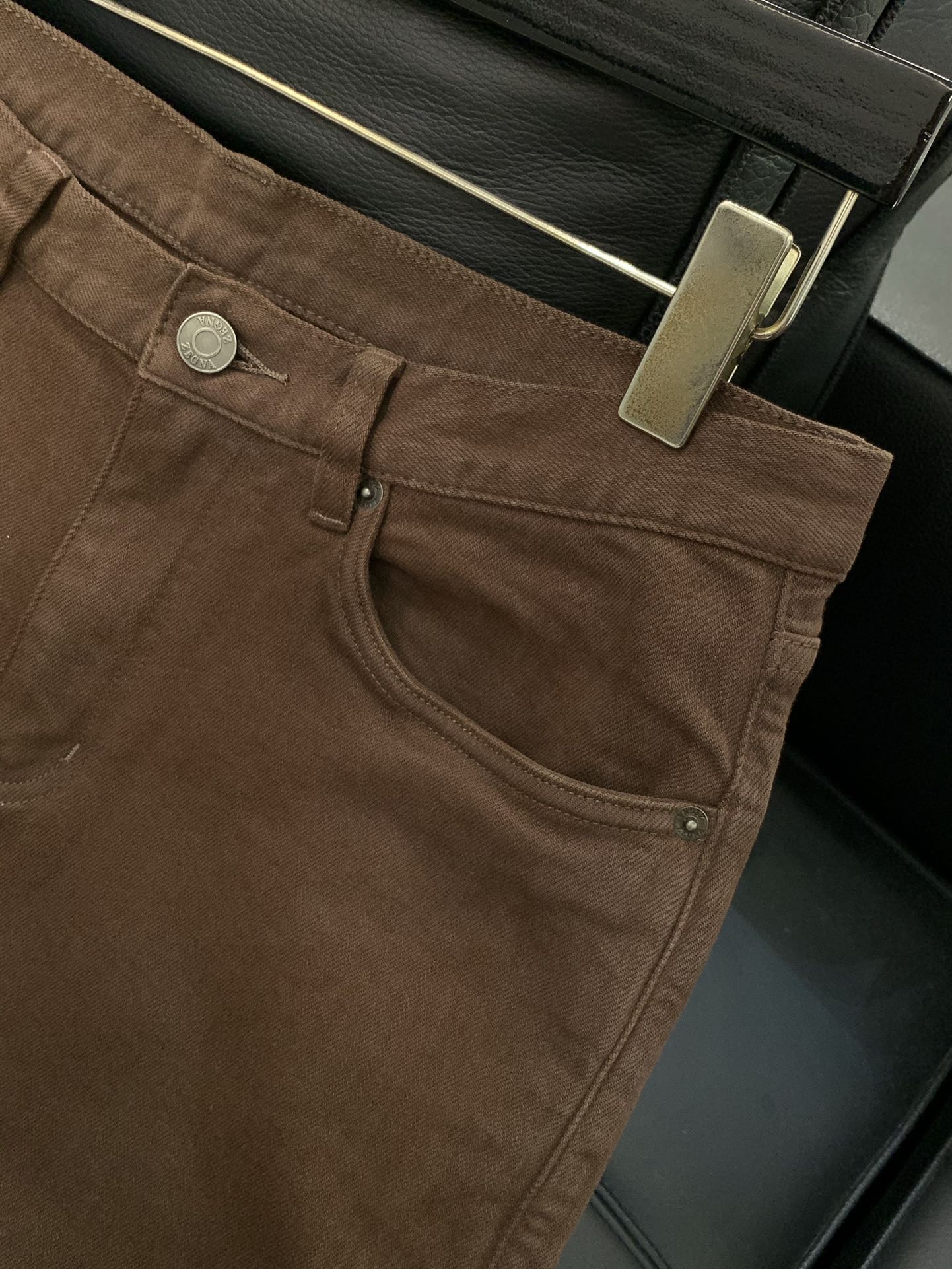 LV 25S STRAIGHT-LEG JEANS 0124