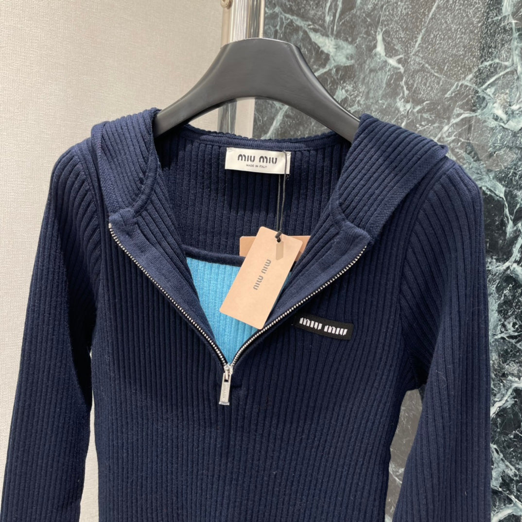 MIUMIU TWO-PIECE KNIT TOP STYLE 827