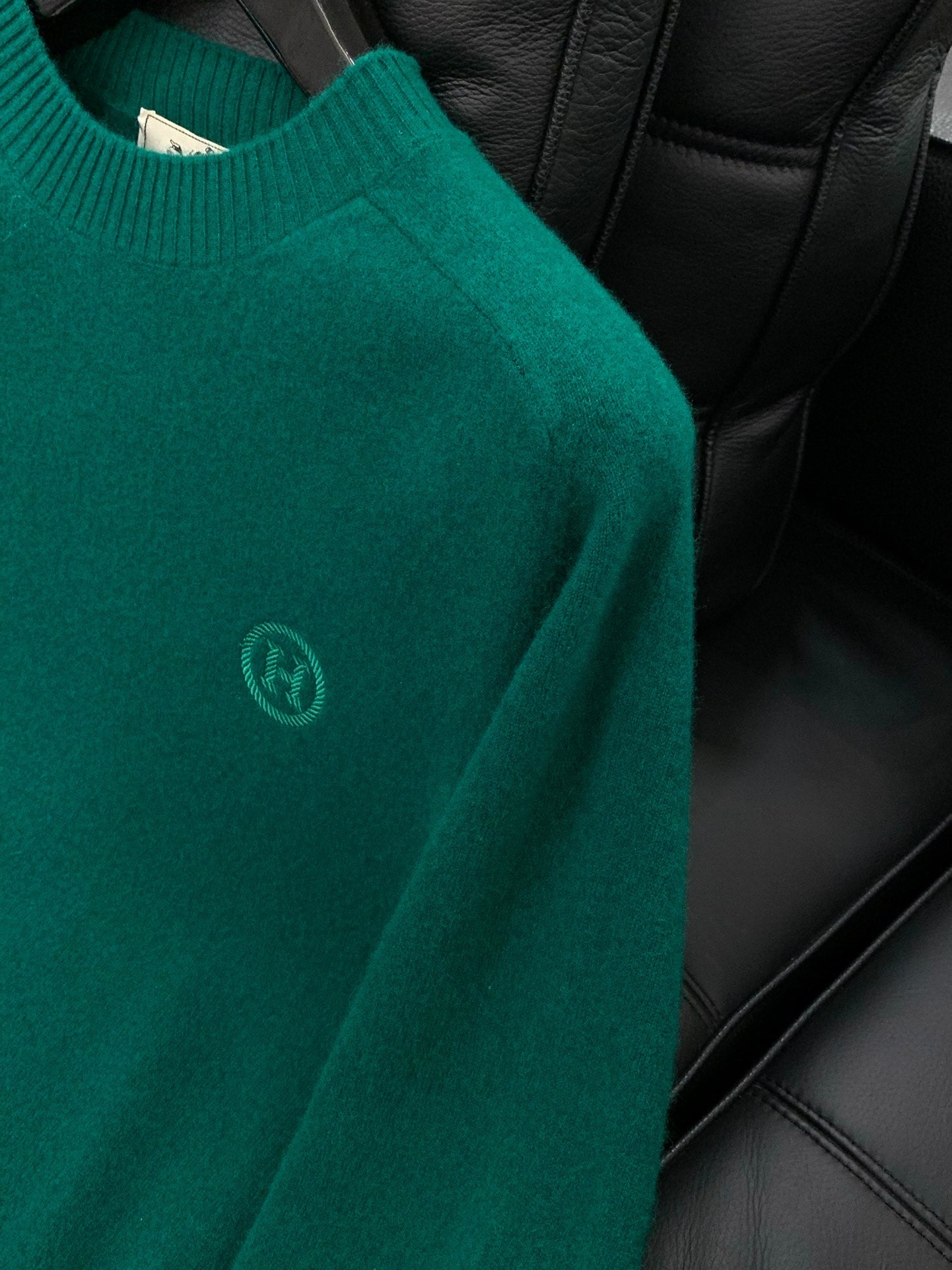 HERMES 25S LONG-SLEEVE KNITTED CREW NECK SWEATER 179