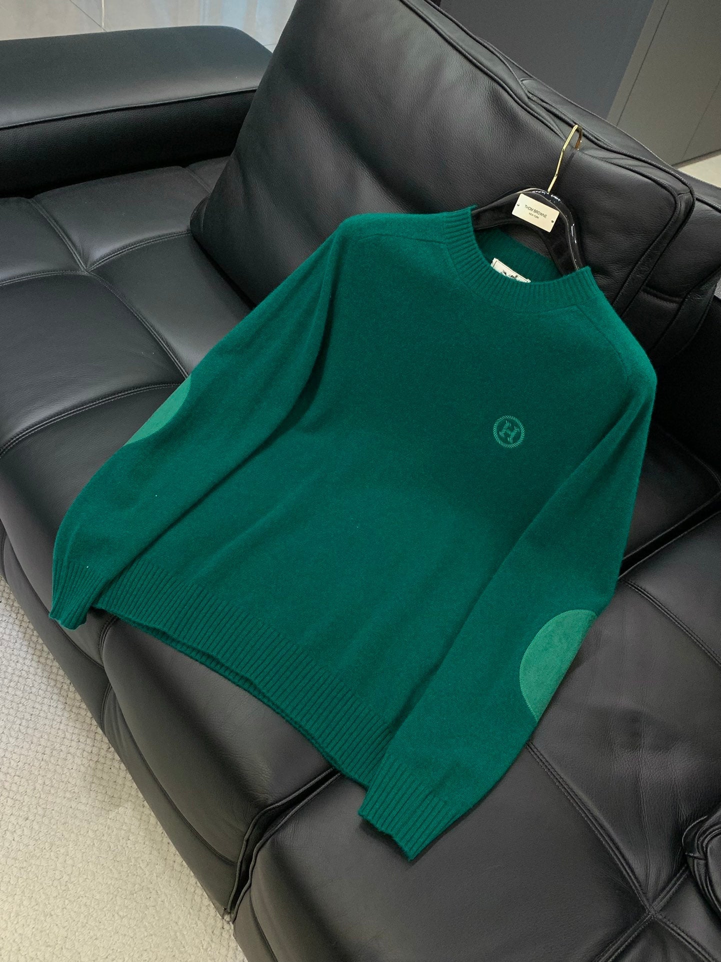 HERMES 25S LONG-SLEEVE KNITTED CREW NECK SWEATER 179
