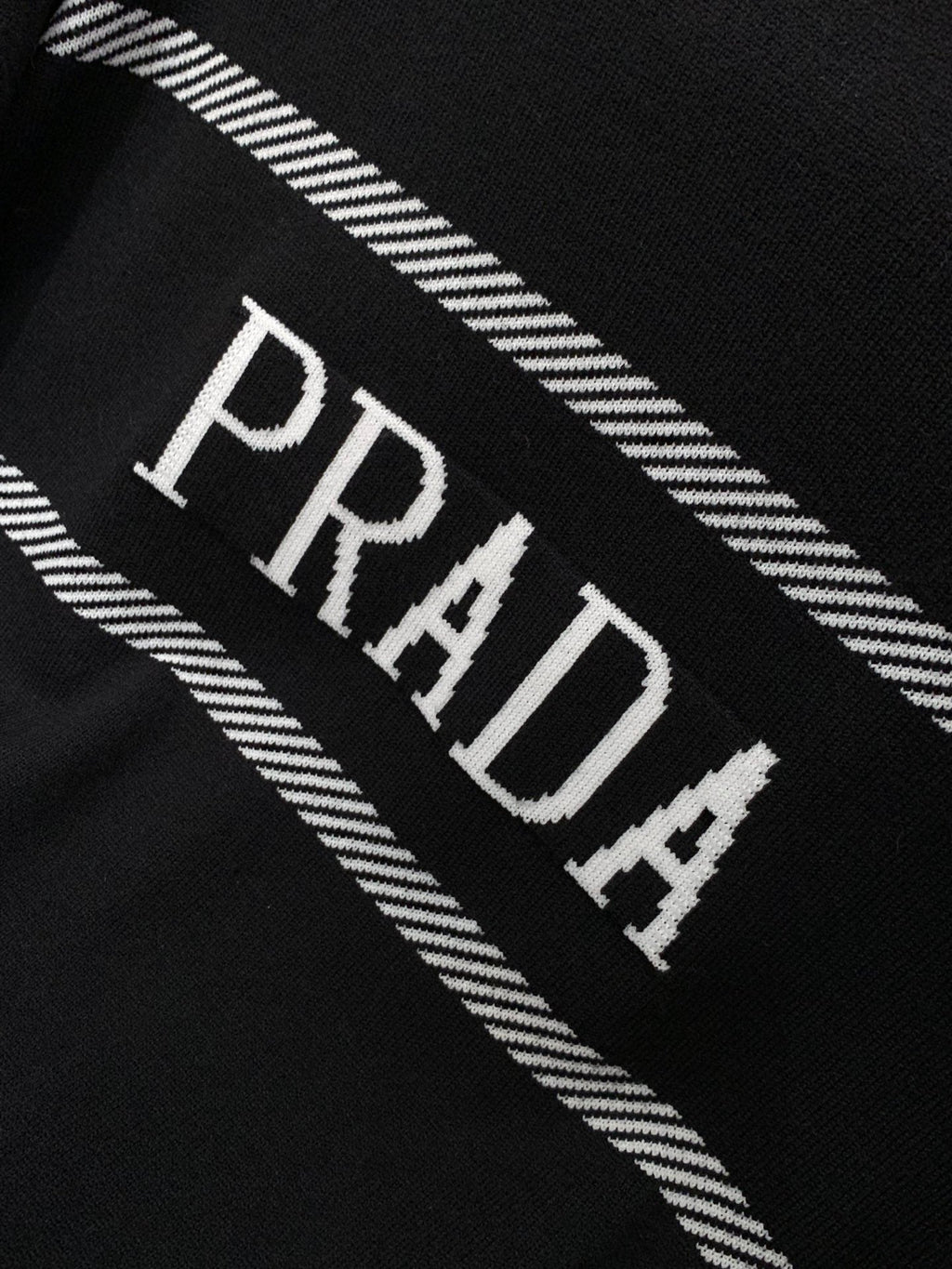 PRADA 25S SWEATER 433