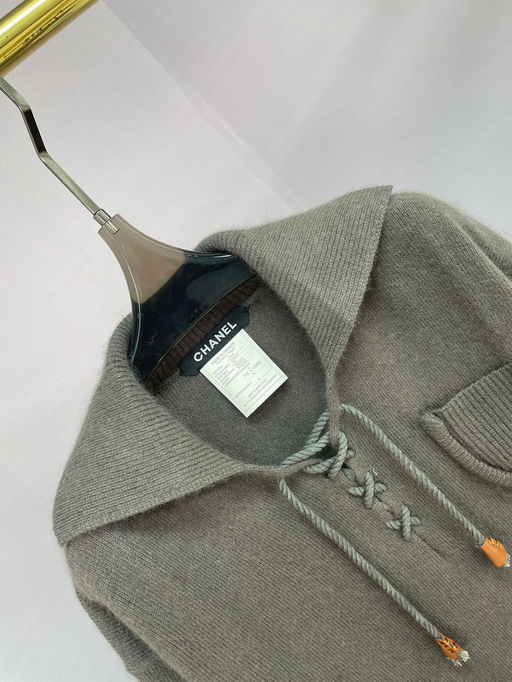 CHANEL 25S COLLARED SWEATER 595