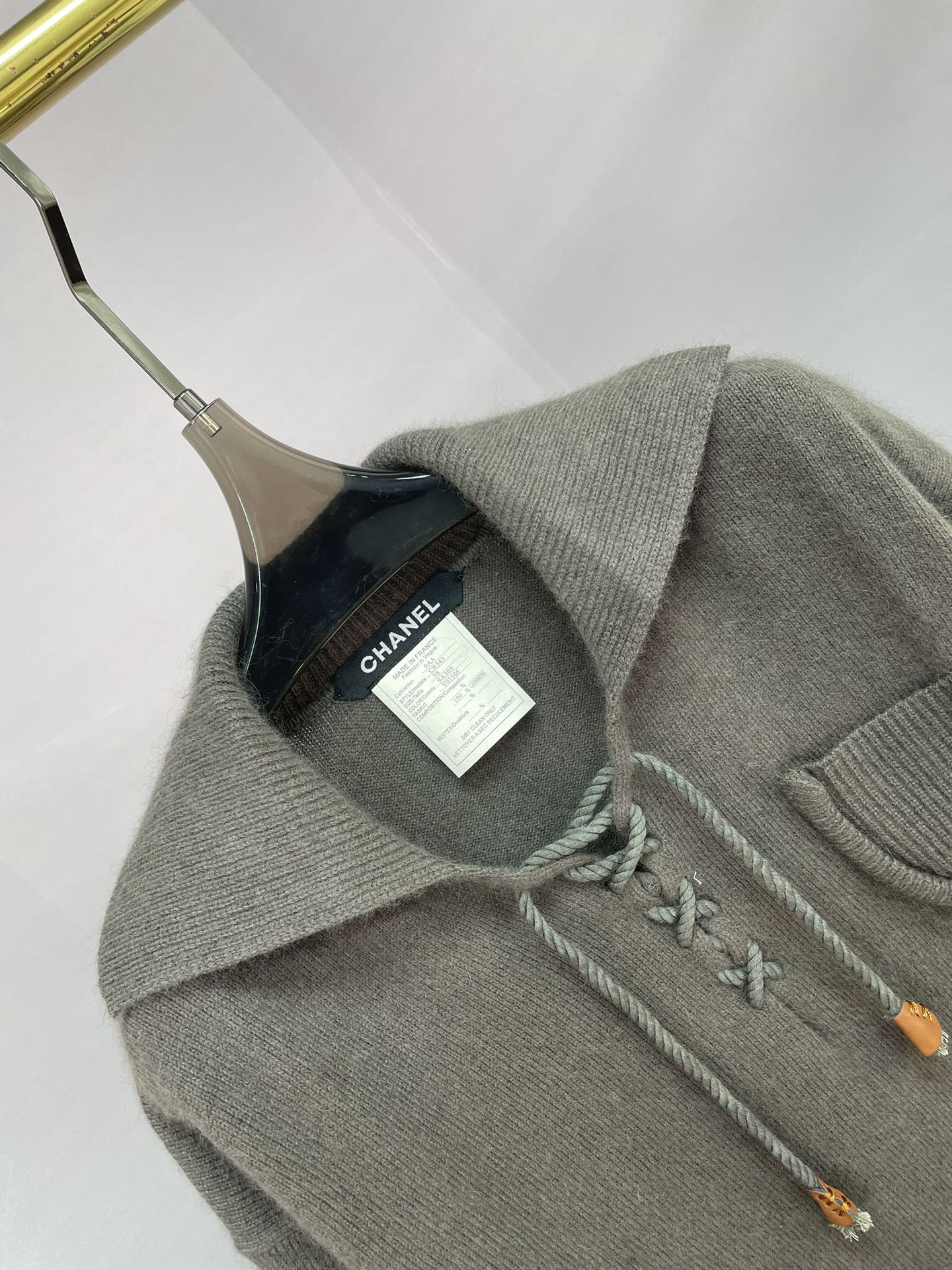 CHANEL 25S COLLARED SWEATER 595