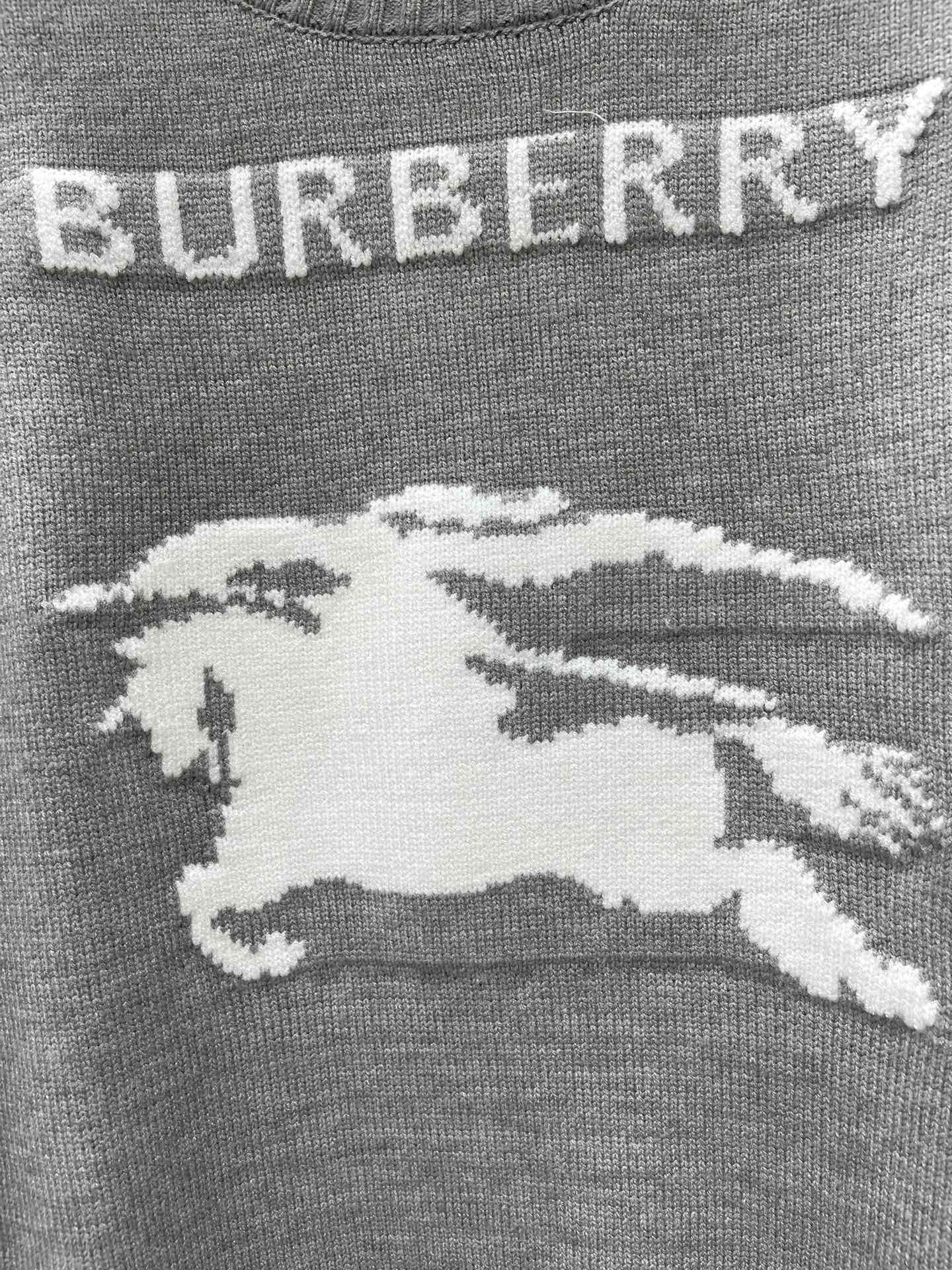 BURBERRY 25S KNIT SWEATER 241