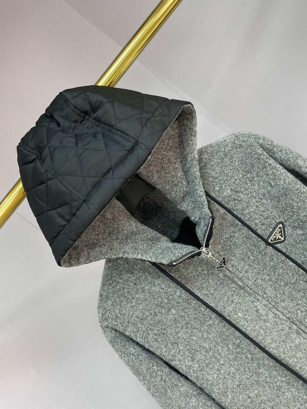 PRADA 25S JACKET 390