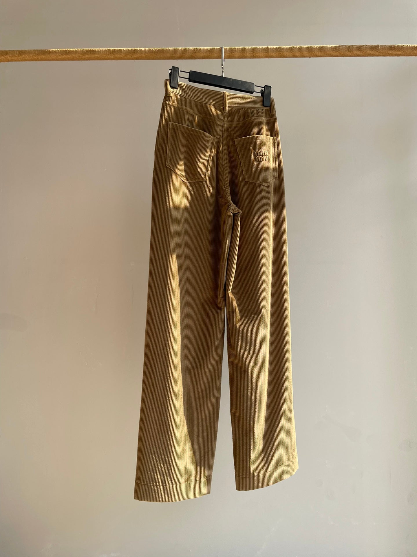 MIUMIU WIDE-LEG PANTS STYLE 671