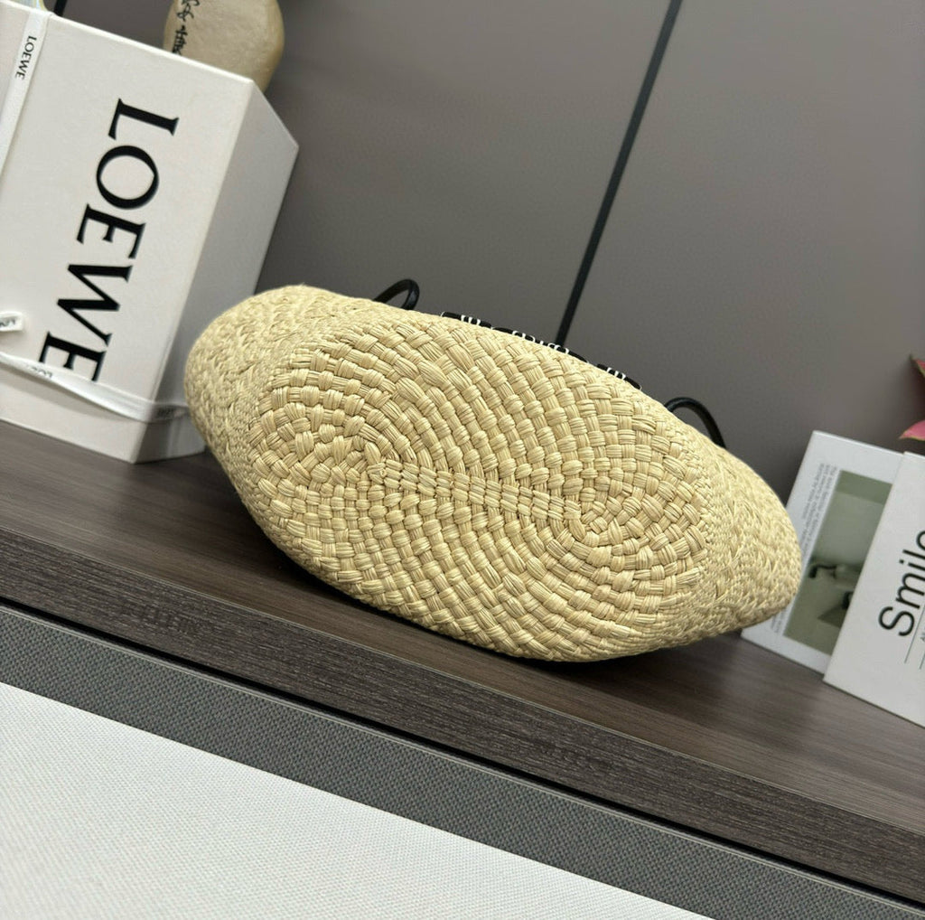 LOE ANAGRAM BASKET RAFFIA BLACK