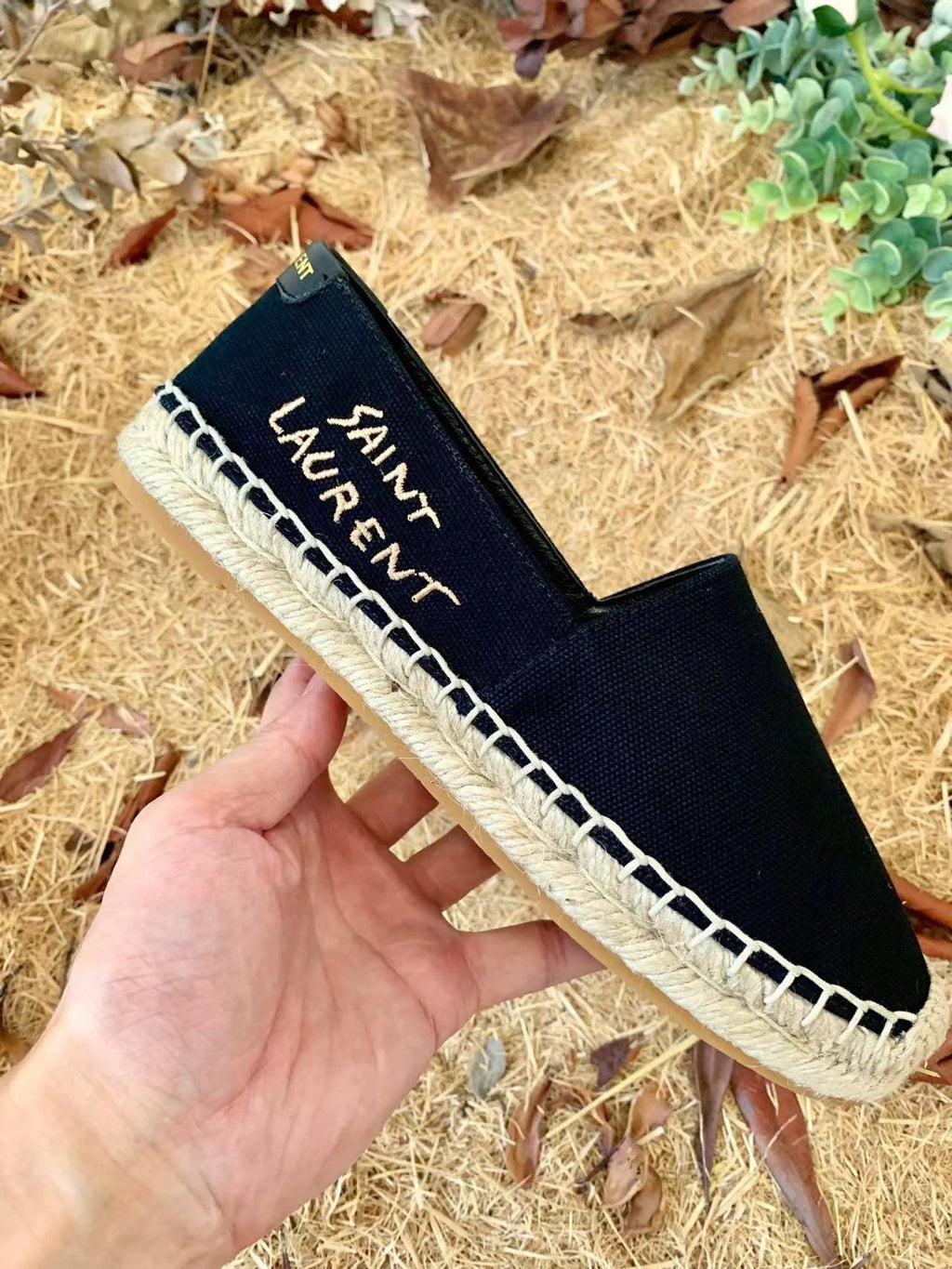 SL EMBROIDERED ESPADRILLES IN CANVAS BLACK